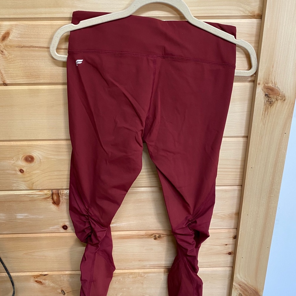 Fabletics Ruched Leggings - Picture 5 of 6
